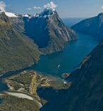 Milford Sound and Alpine Highlights with boat cruise 10950